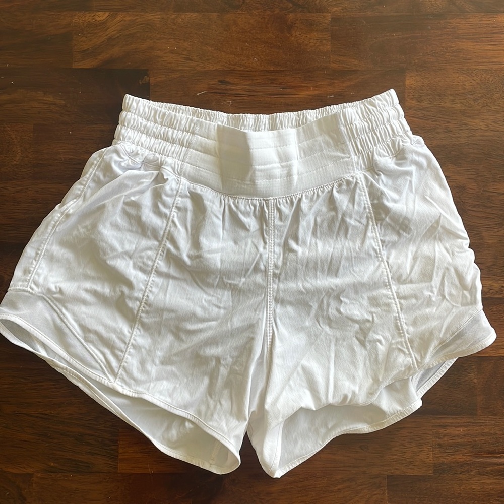 WHITE LULULEMON HOTTY HOT SHORTS